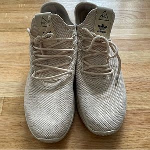 ADIDAS || Pharrell Williams Mens Shoes